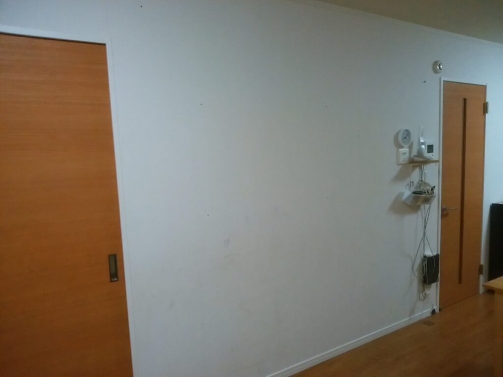 03diy-170815whiteboard1