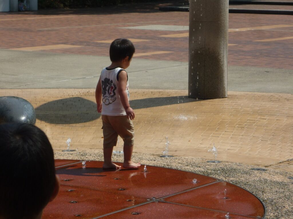 08outgoing-150804chiba01